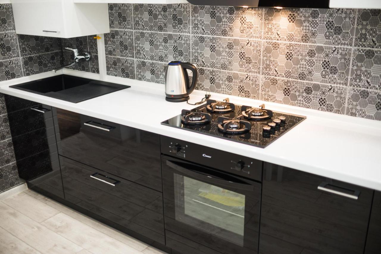 Modern Apartment Lviv Kültér fotó