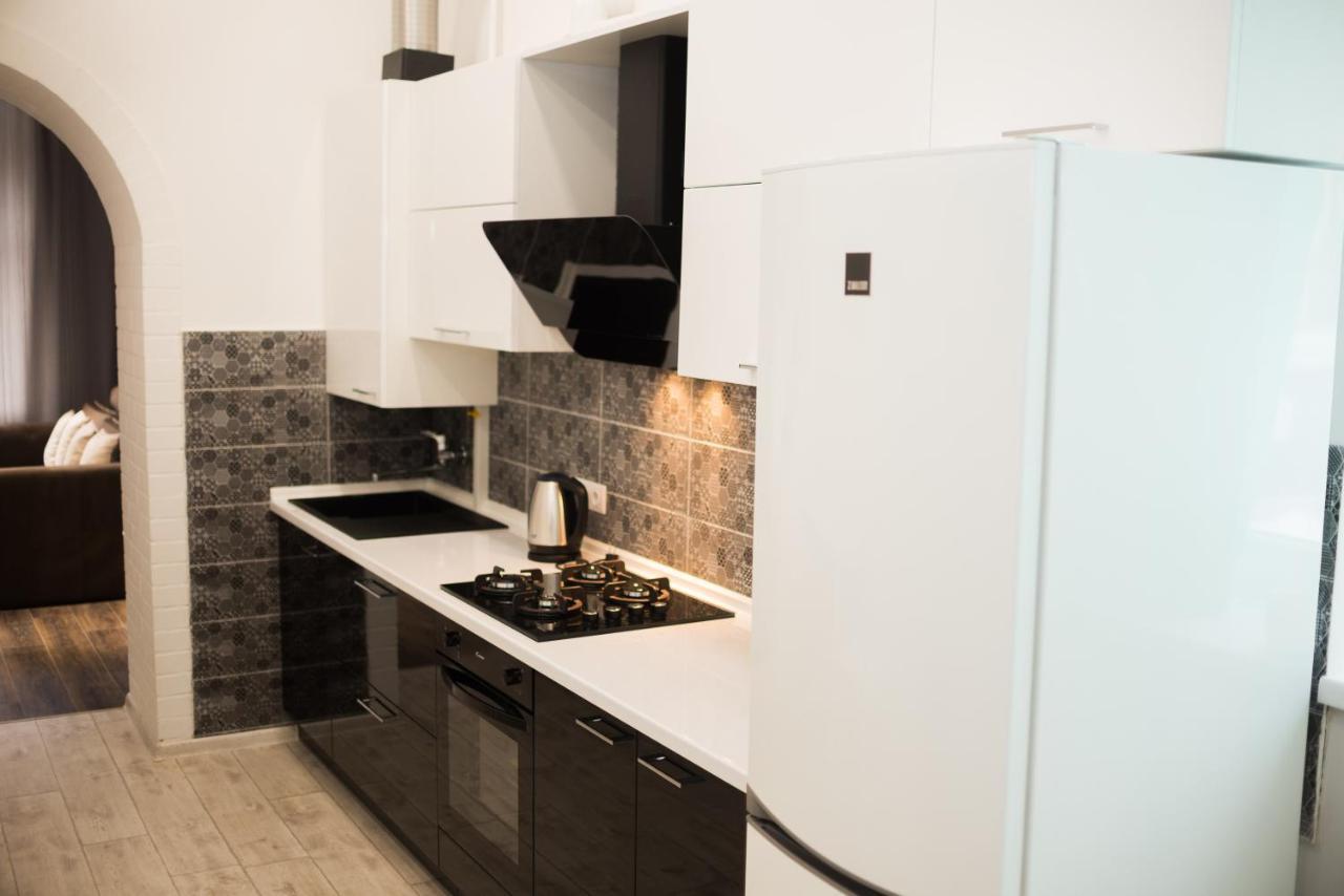 Modern Apartment Lviv Kültér fotó